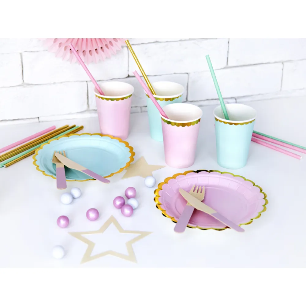 Set 18 Tacamuri lemn roz deschis 16 cm